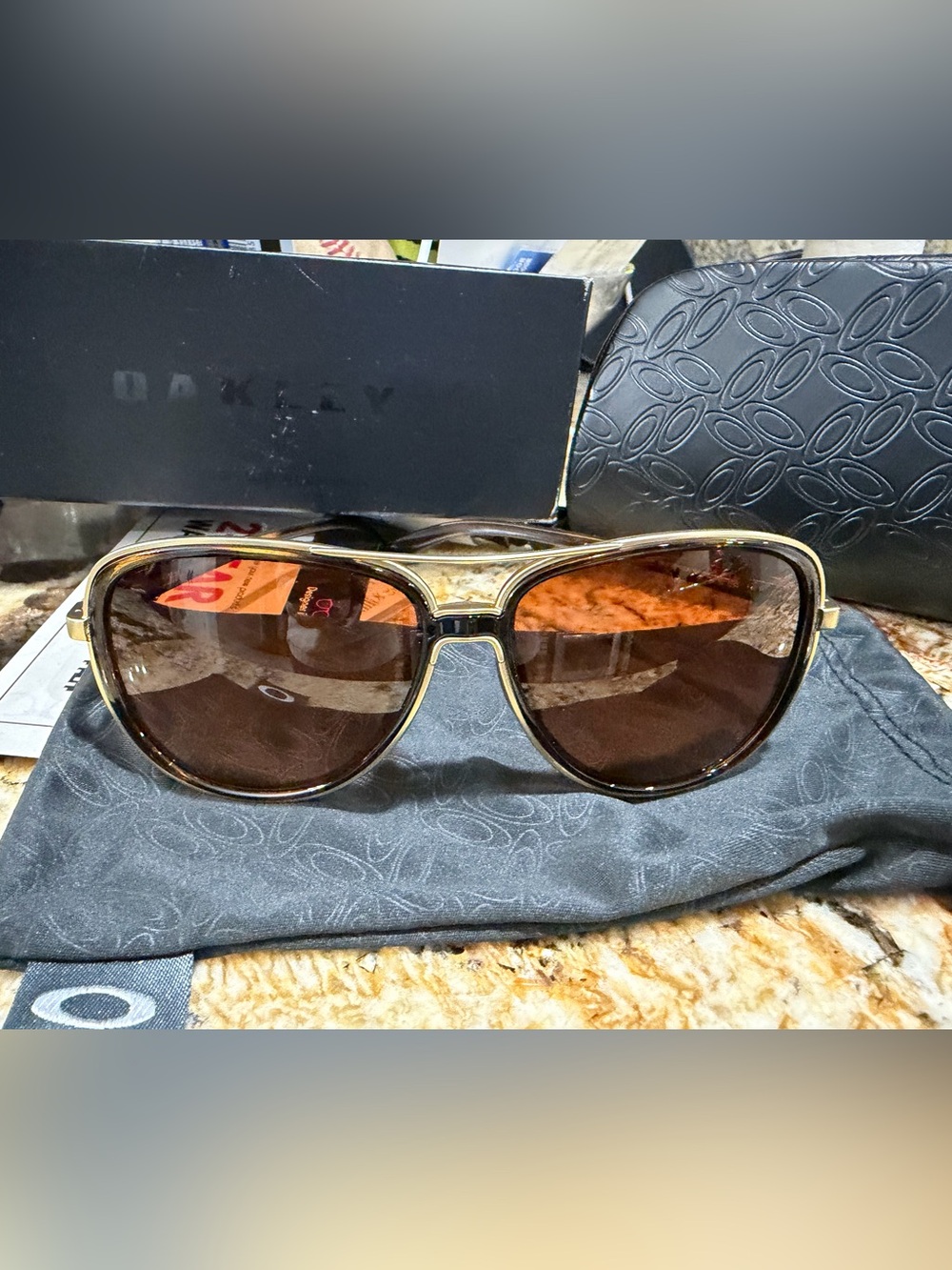 Oakley Split Time Aviator-Style Brown Tortoise Gradient Sunglasses